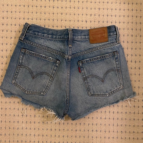 Vintage Levis Denim Shorts - Picture 2 of 2